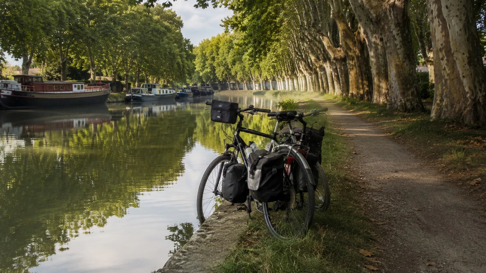 Canal du Midi à vélo : comment ralentir sans transformer trois jours en défi ?